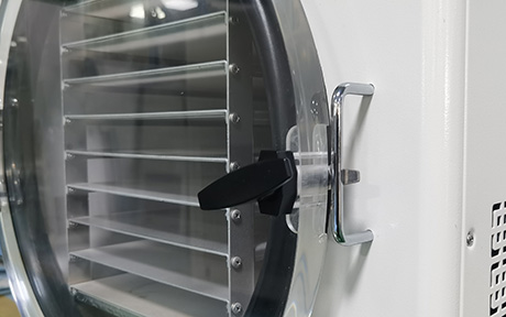 10-12kg Large Food Freeze Dryer detail - Transparent visible plexiglass door,can observe the lyophilization process of materials directly.