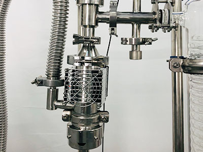 B Series Short Path Wiped Film Evaporator Molecular Distillation detail - Diffusion pump improves the vacuum degree, and the purity of the material is higher.